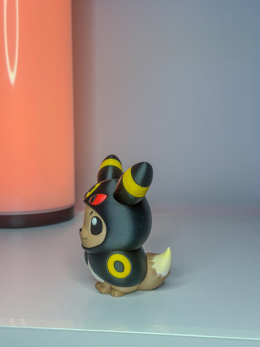 Eevee in Umbreon Poncho - 10cm