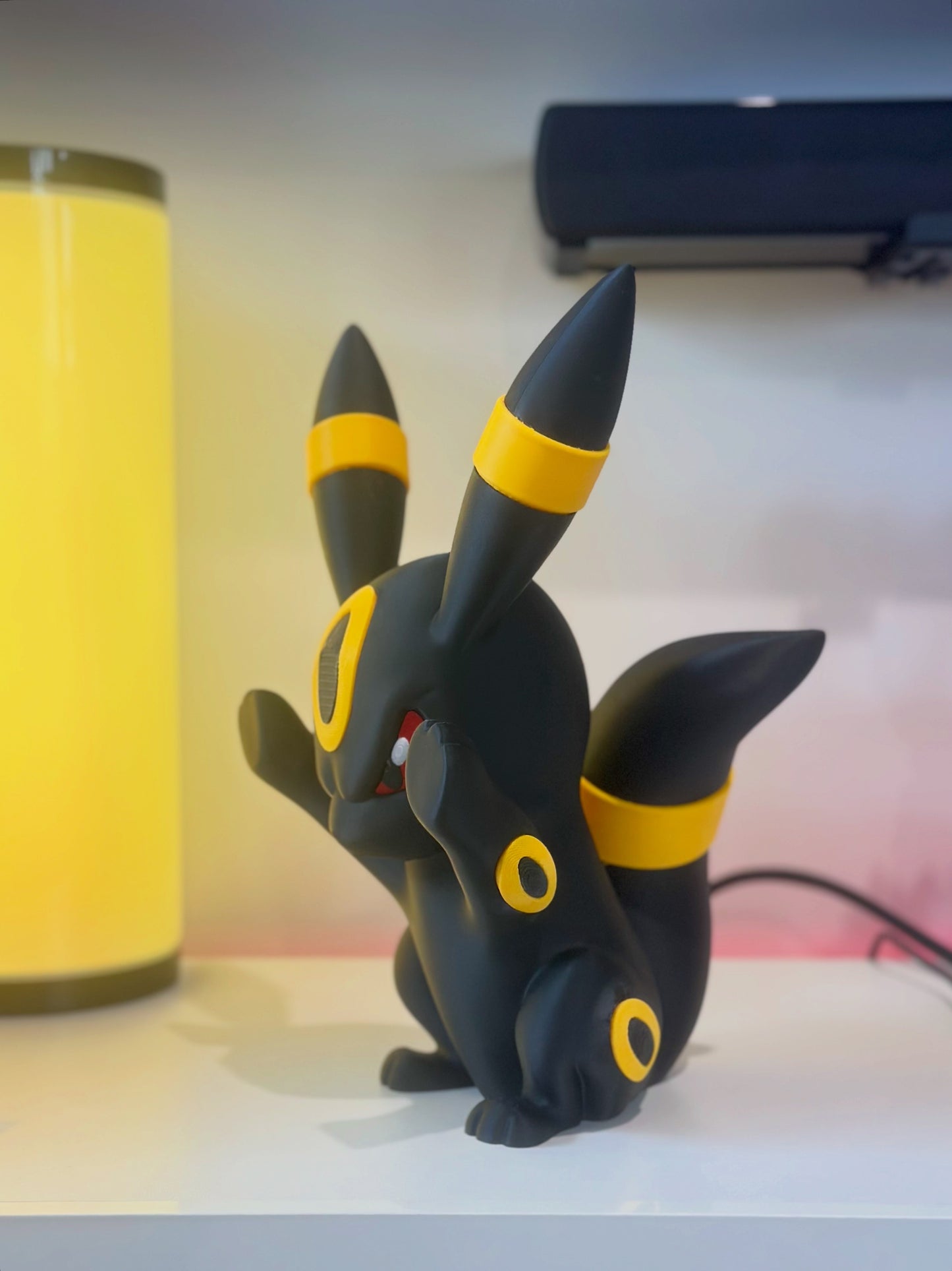 Window Umbreon - 25cm tall